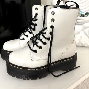 White platform doc marten